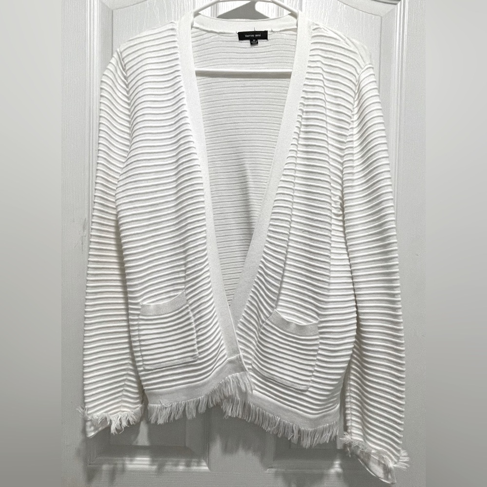 Women’s cardigan, size M